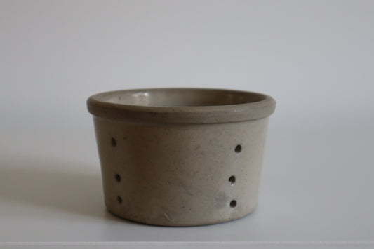 Cheese strainer medium