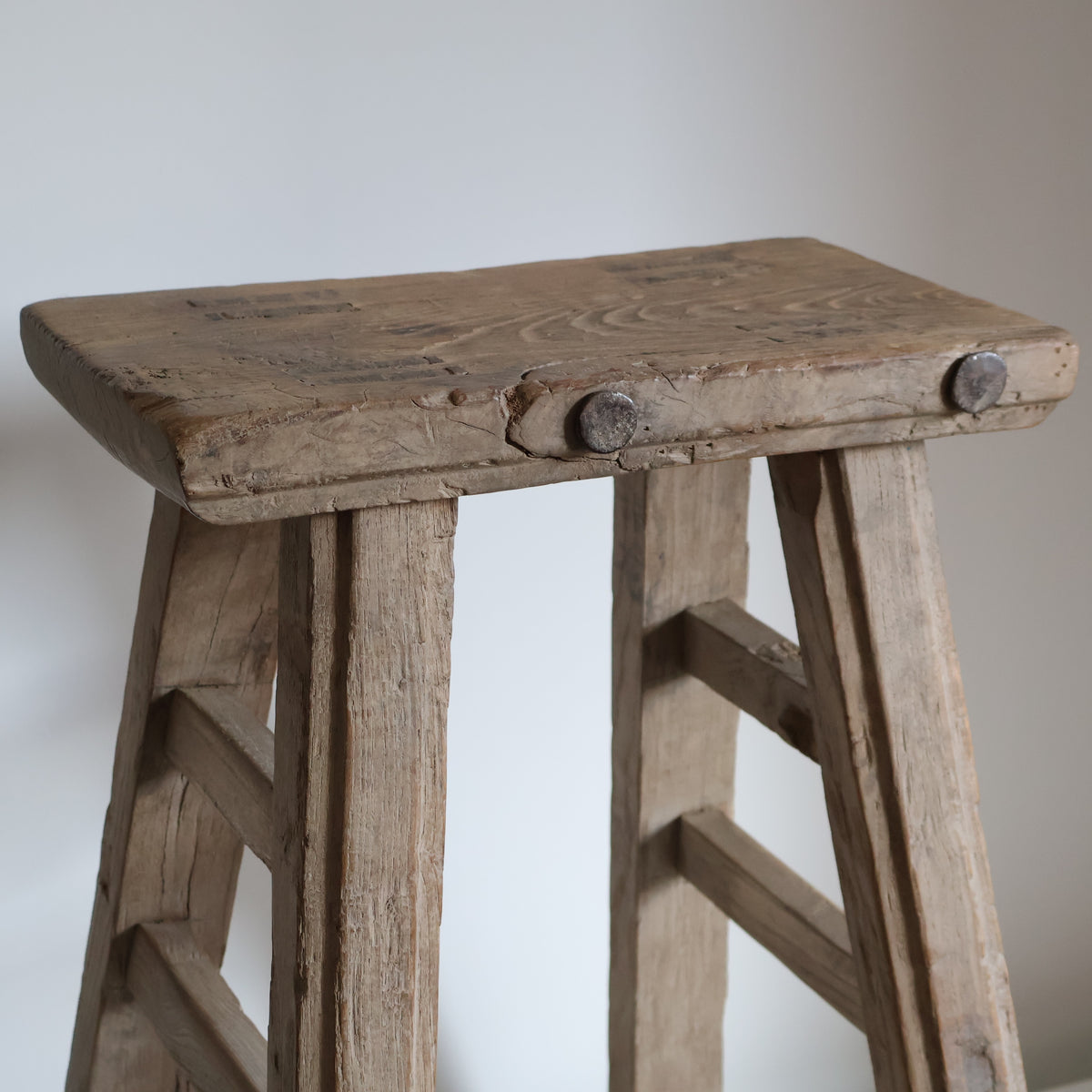 Tall elm stool - Maud