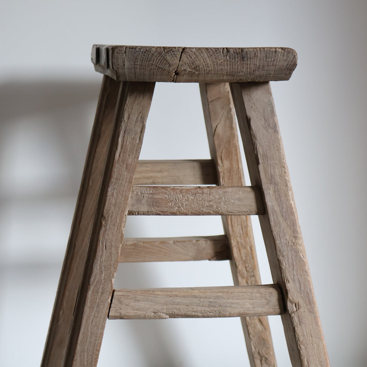 Tall elm stool - Maud