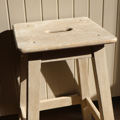 French stool - Jose