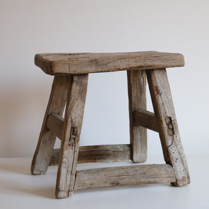 Elm stool - Cecil