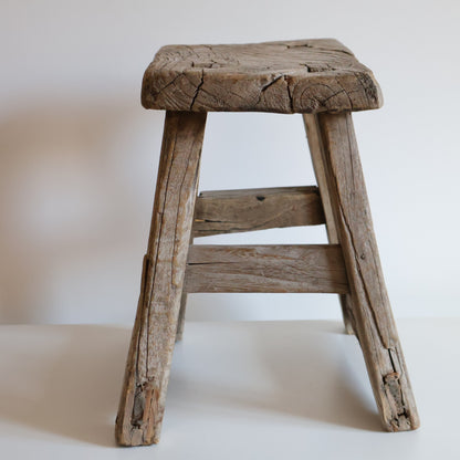 Elm stool - Cecil