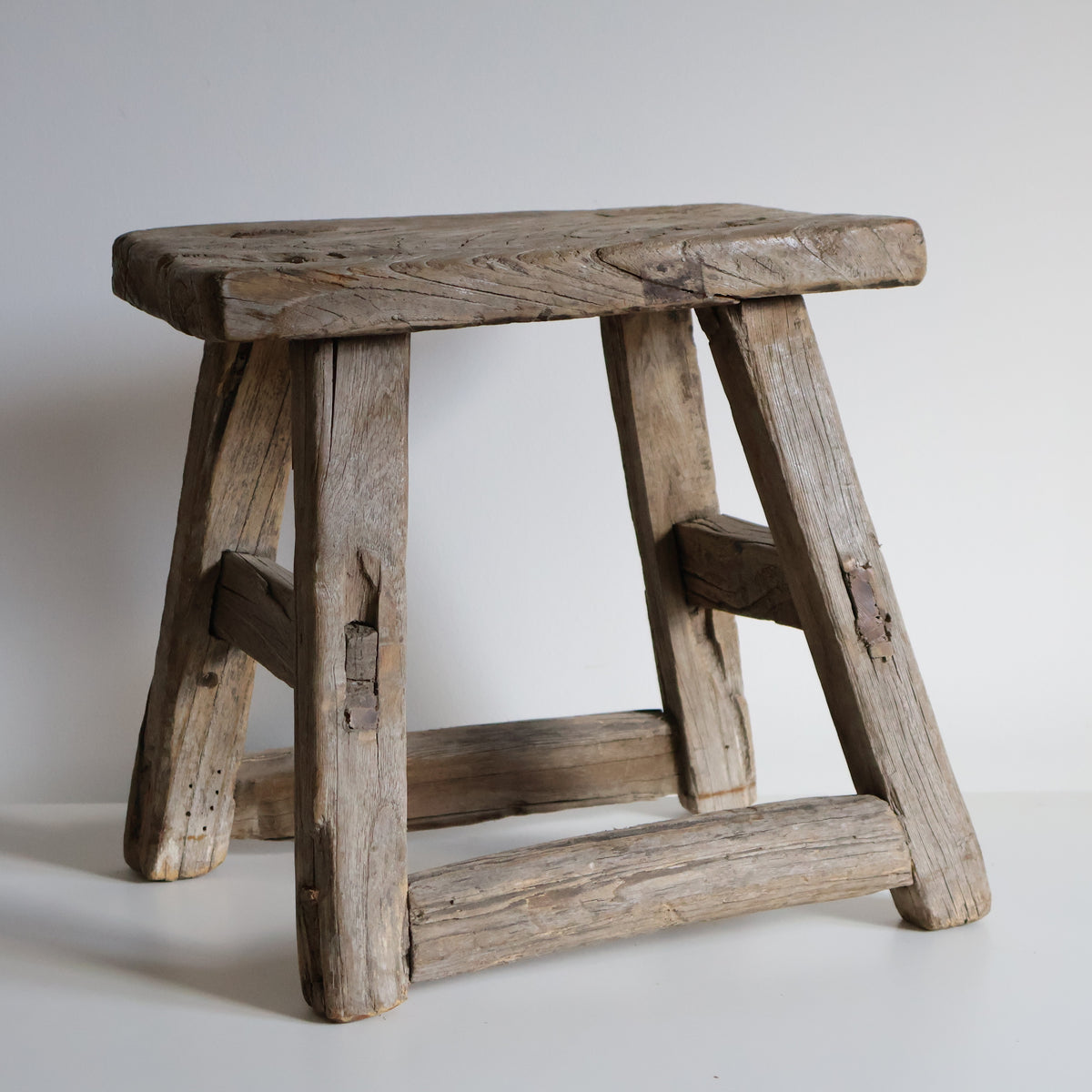 Elm stool - Cecil