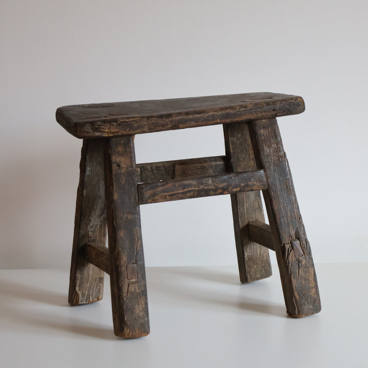 Elm stool - Mabel