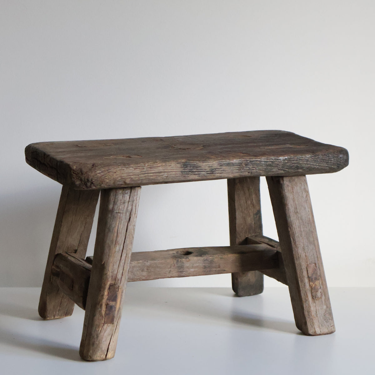 Elm stool - Winifred