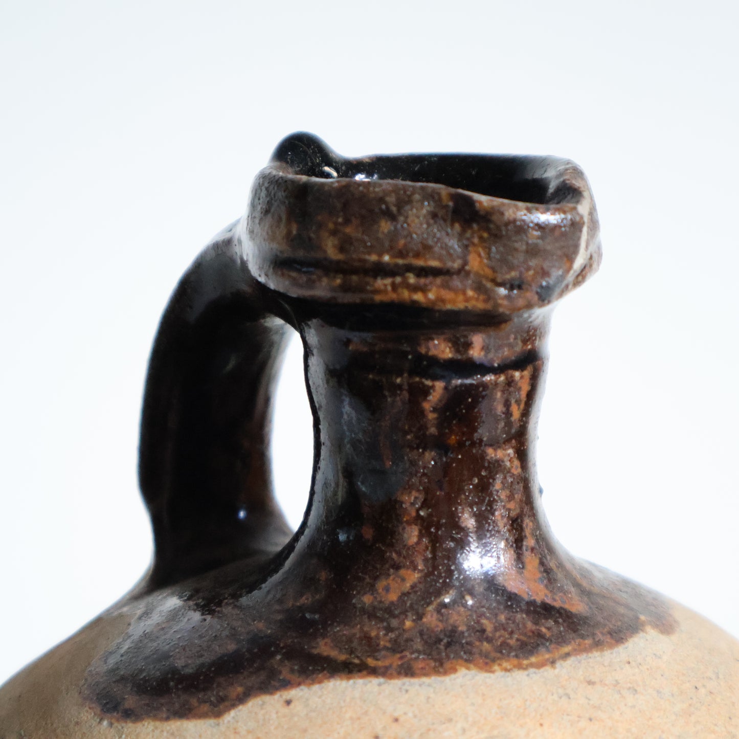 French jug - Walnut