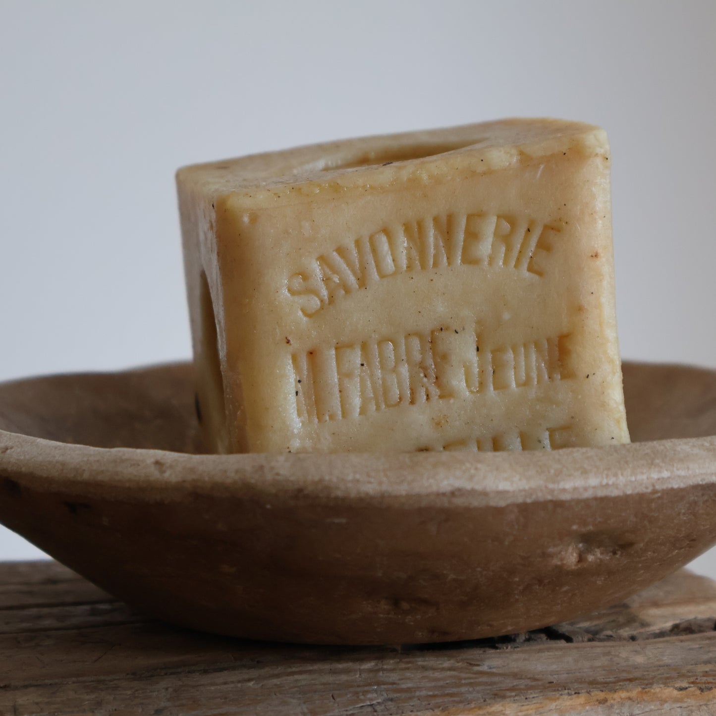 Aged marble bowl - Anya