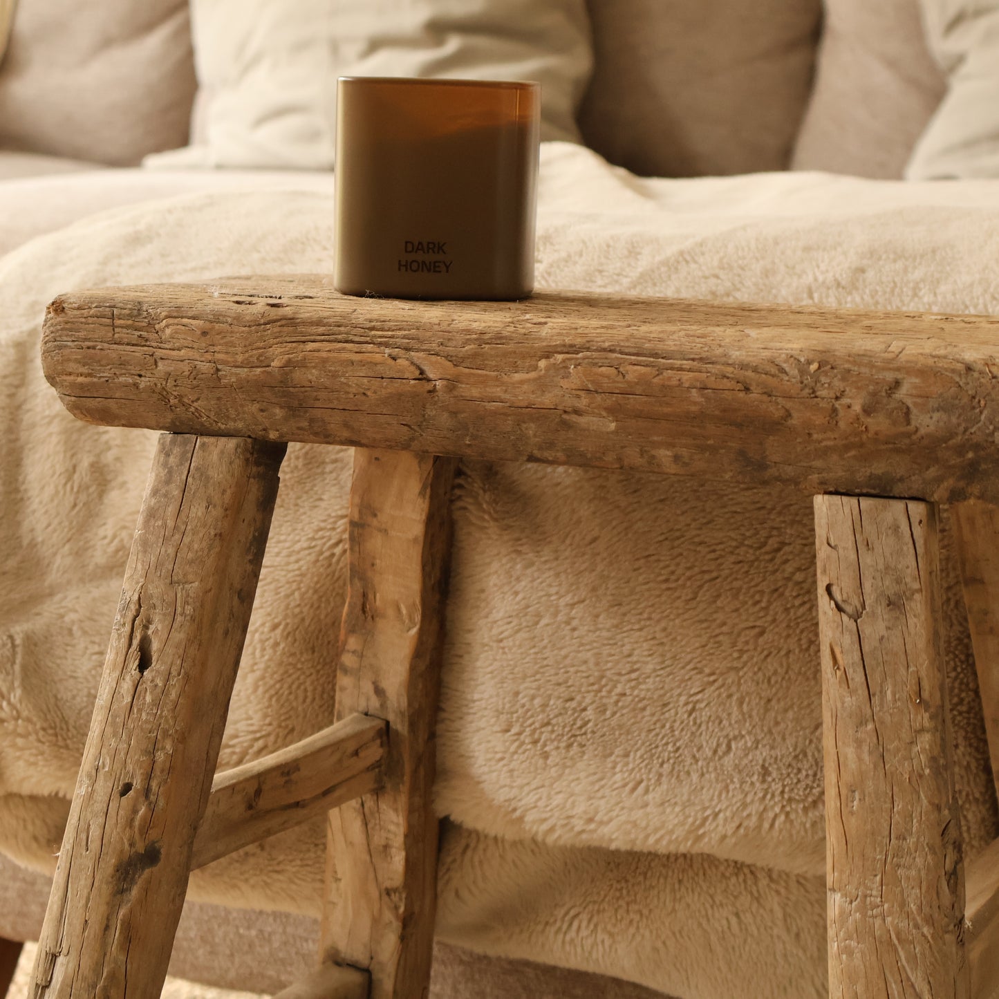 Tall elm stool - Lior