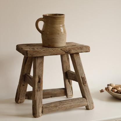 Elm stool - Cecil
