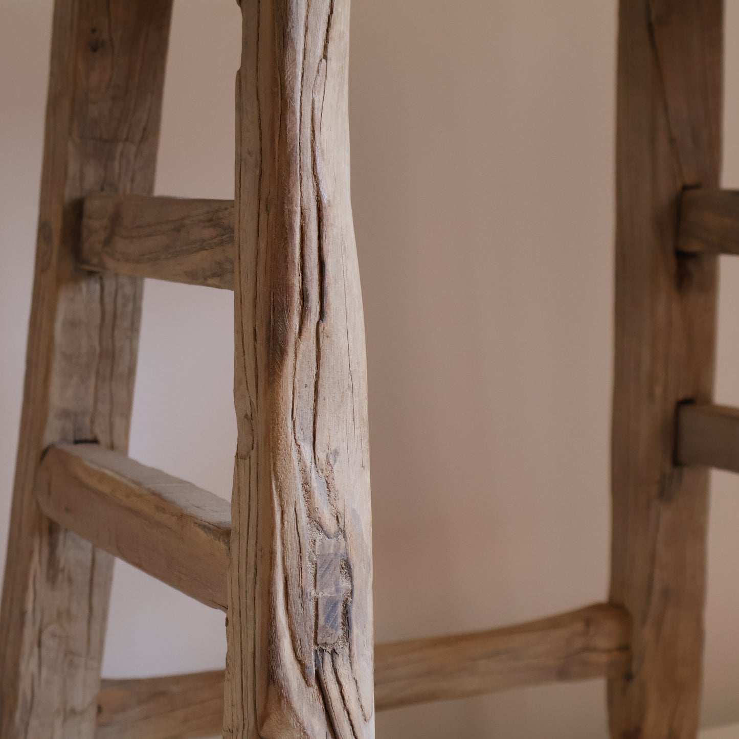 Tall elm stool - Walter