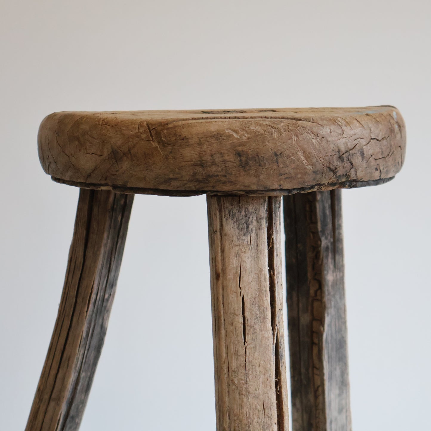 Tall round stool - Arthur
