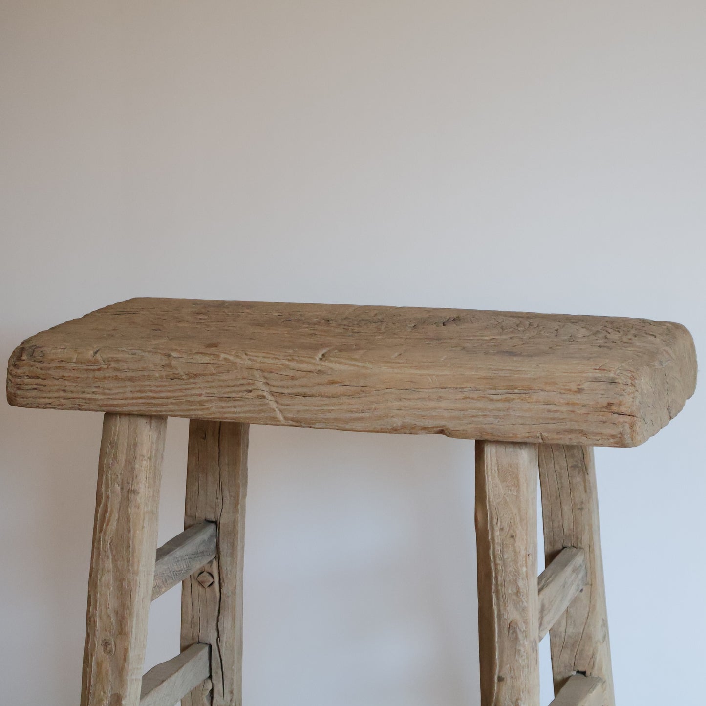 Tall elm stool - Walter