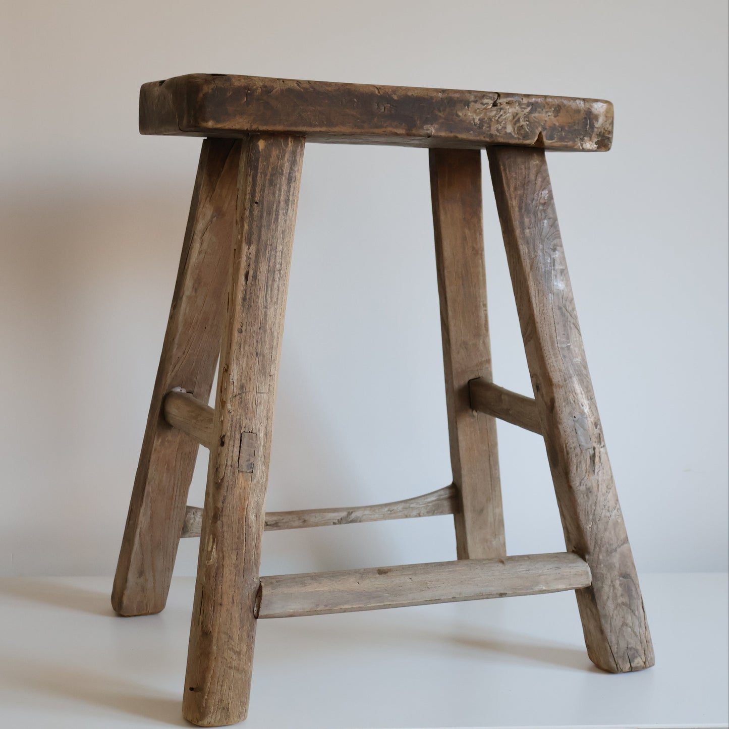 Tall elm stool - Frank
