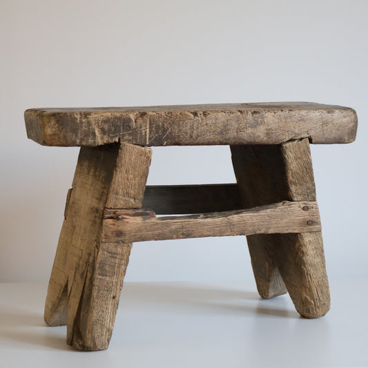 Medium elm stool - Ethel