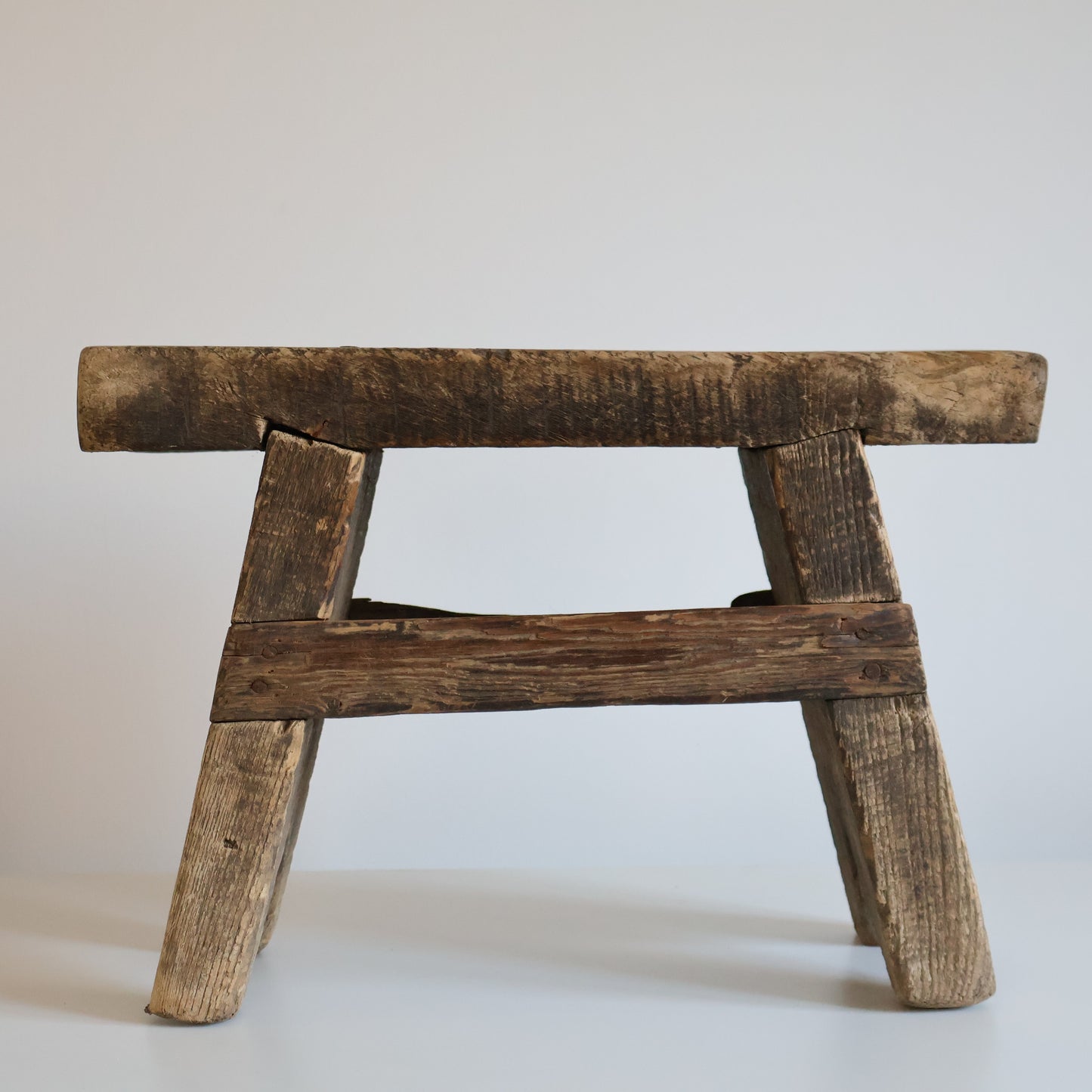 Medium elm stool - Ethel