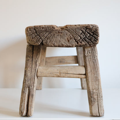 Medium elm stool - Edith