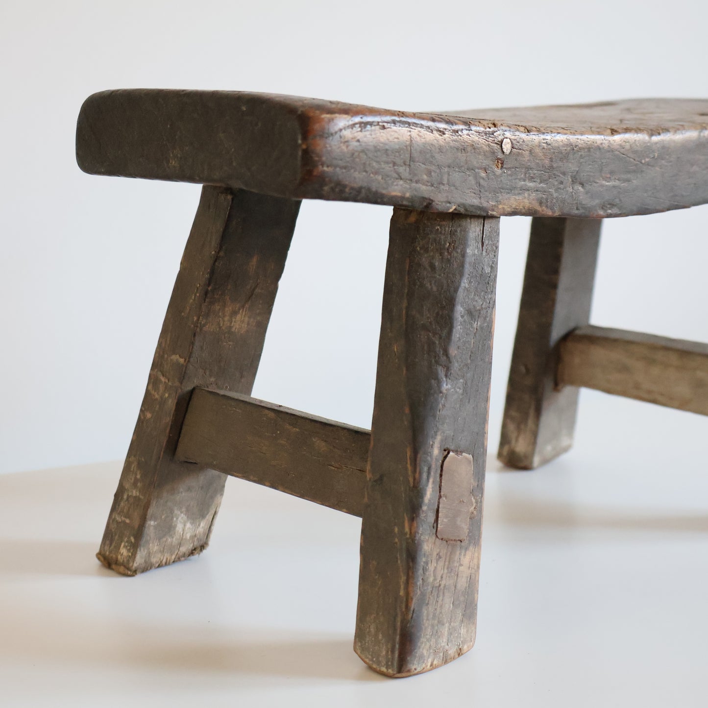 Small elm stool - Percy