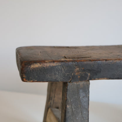 Small elm stool - Percy