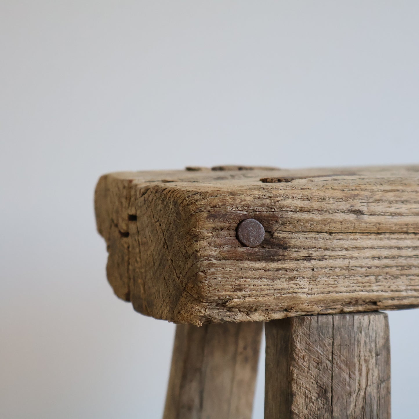 Small elm stool - Amos