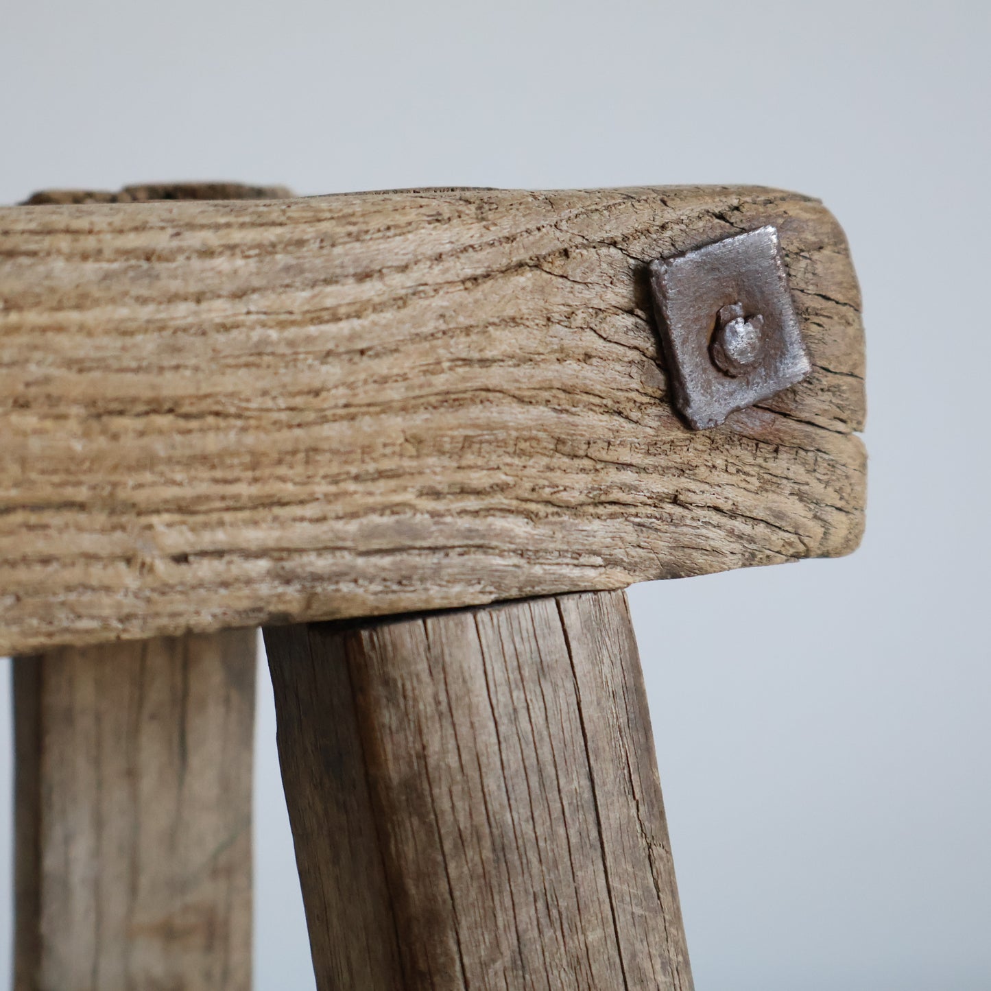 Small elm stool - Amos