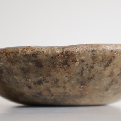 Aged marble bowl - Wini