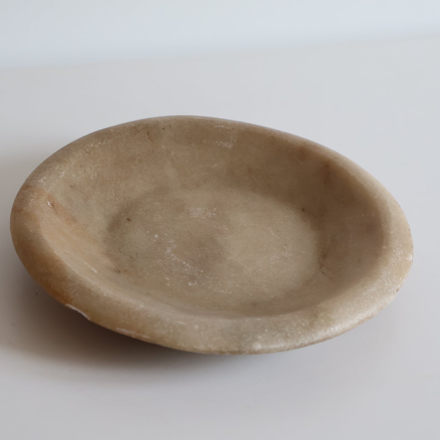 Aged marble bowl - Nell