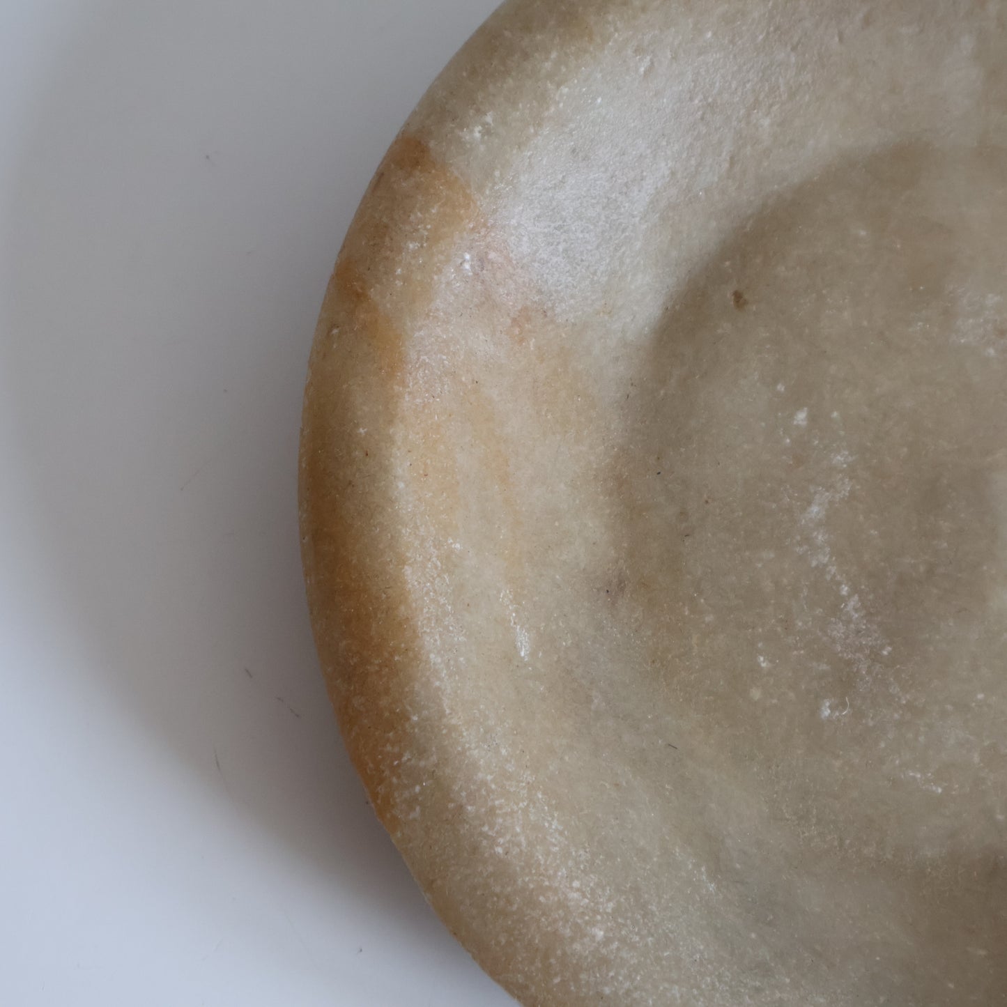 Aged marble bowl - Nell