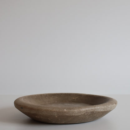 Aged marble bowl - Olin