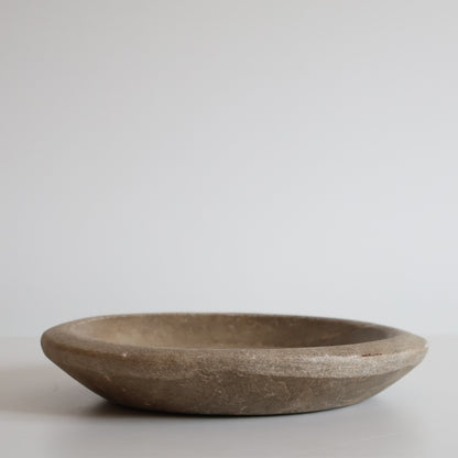 Aged marble bowl - Olin