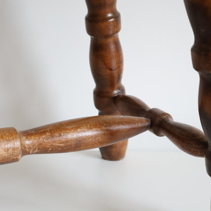 Bobbin stool 02