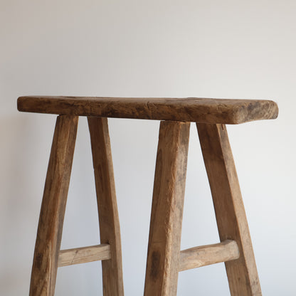 Elm stool - Ollie