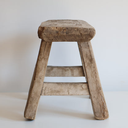 Elm stool - Hetta