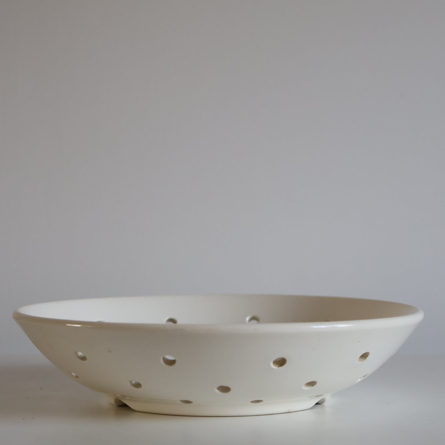 Digoin berry bowl