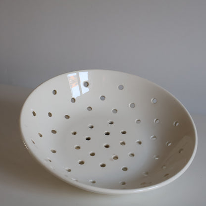 Digoin berry bowl