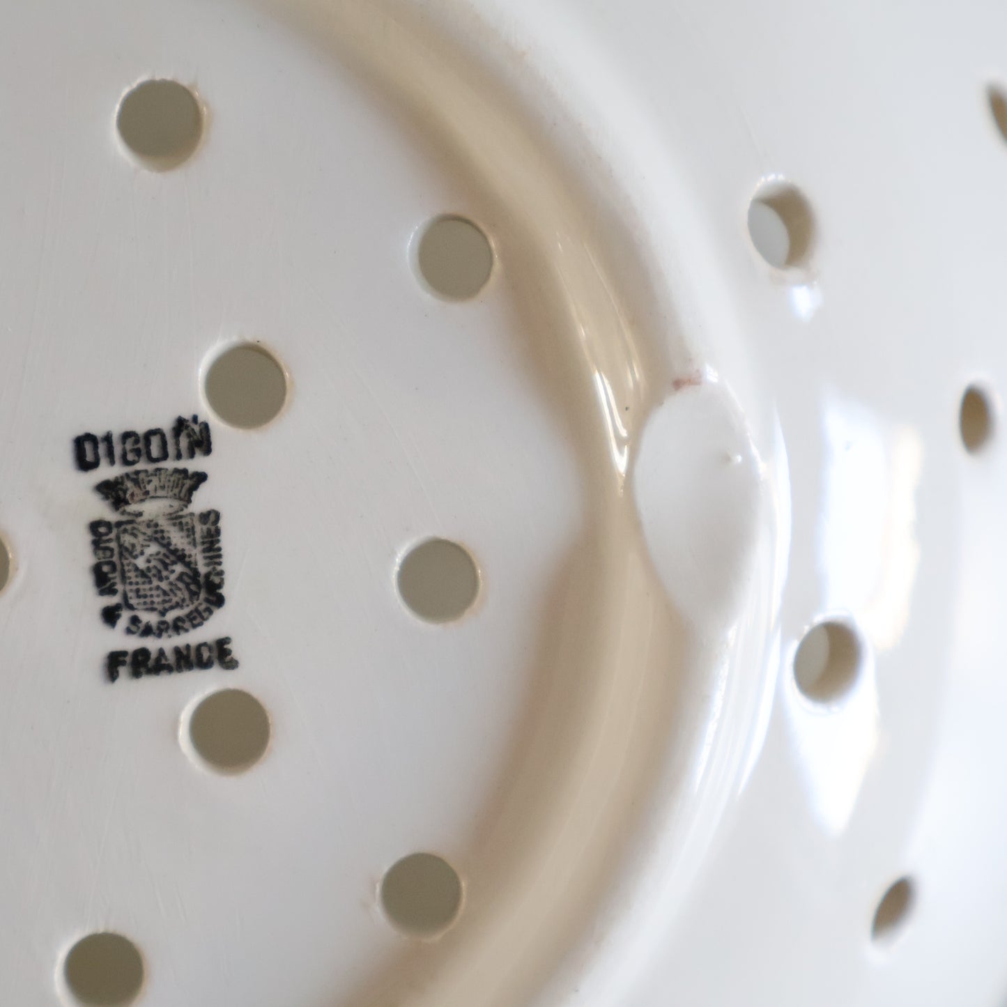 Digoin berry bowl