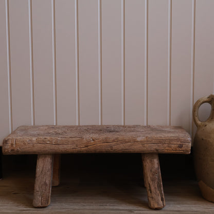 Medium elm stool - Betsy
