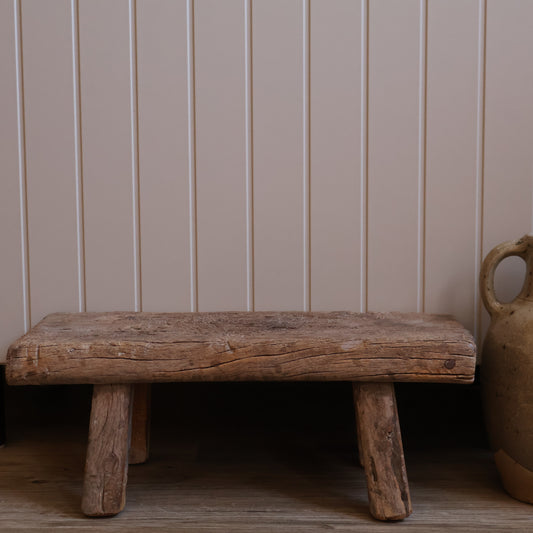 Medium elm stool - Betsy