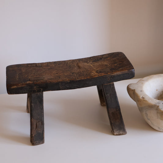 Small elm stool - Percy