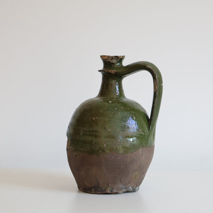 Oil jug - Clover
