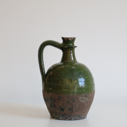 Oil jug - Clover