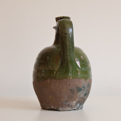 Oil jug - Clover
