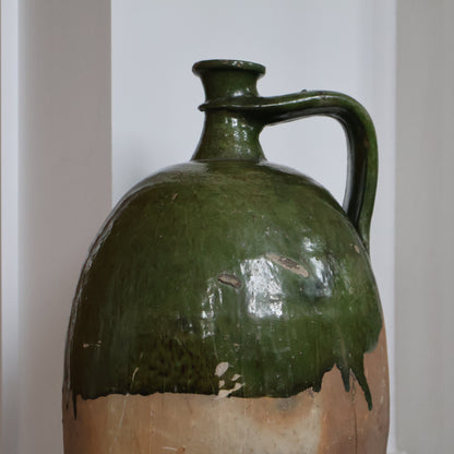 French oil jug