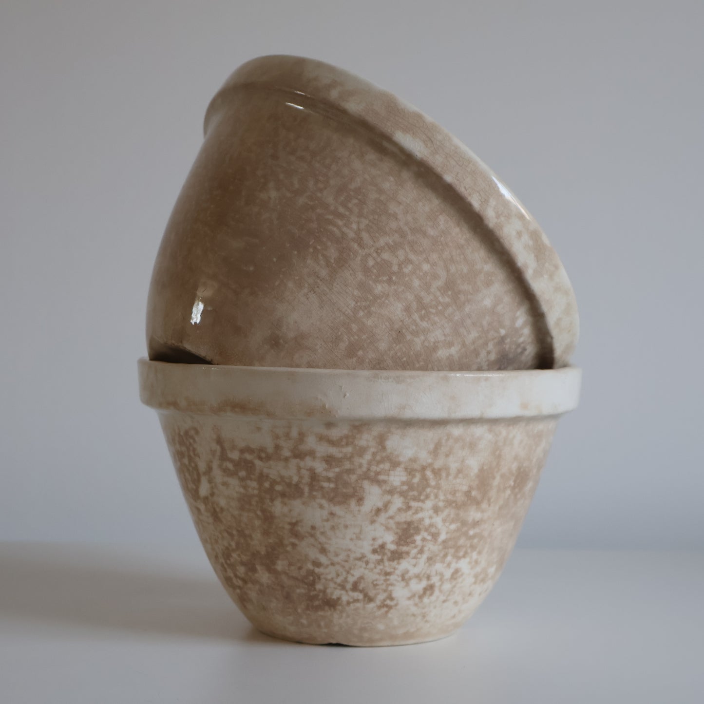 Mottled bowls