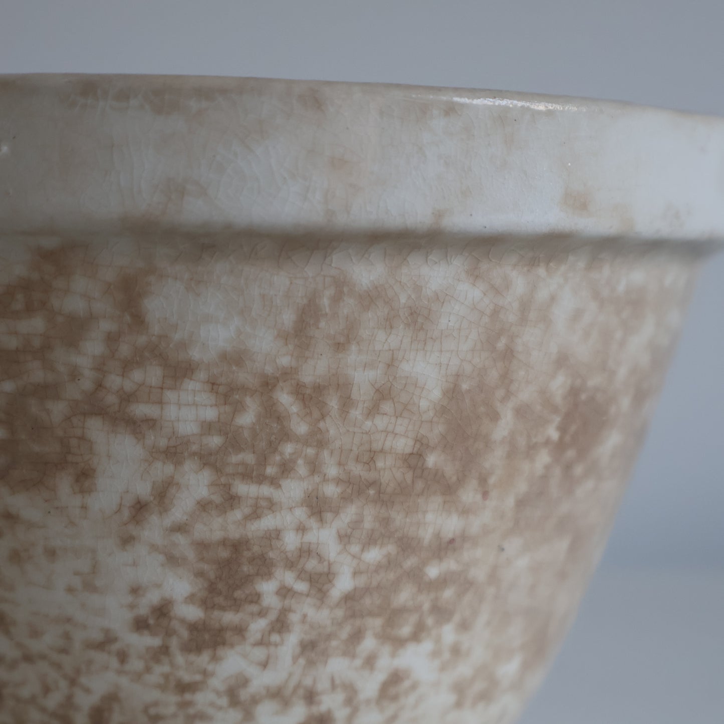 Mottled bowls