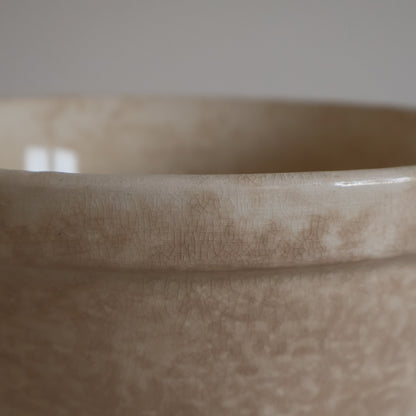 Mottled bowls