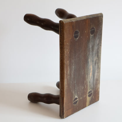 Bobbin stool - 07
