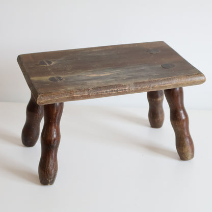 Bobbin stool - 07
