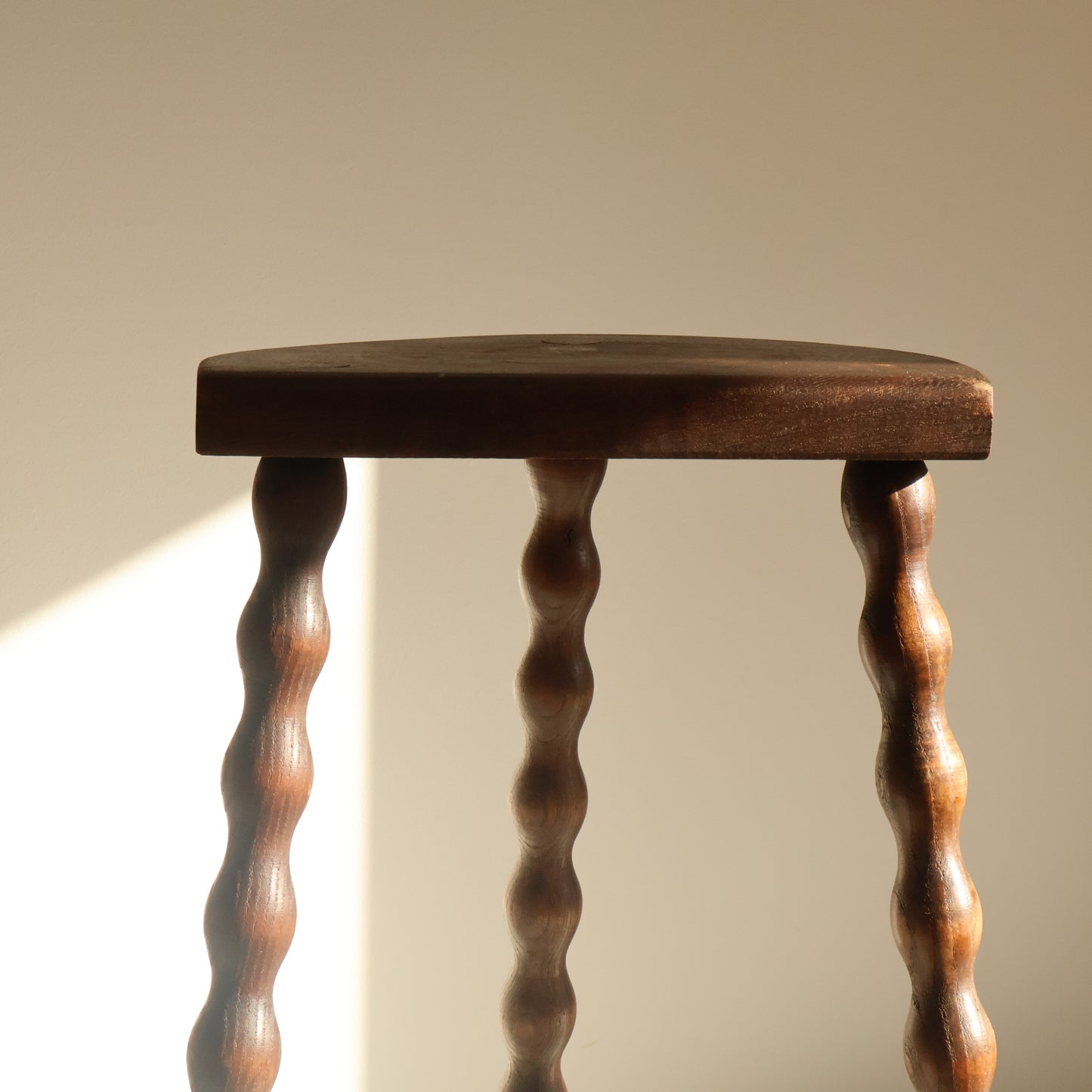 Bobbin stool 06